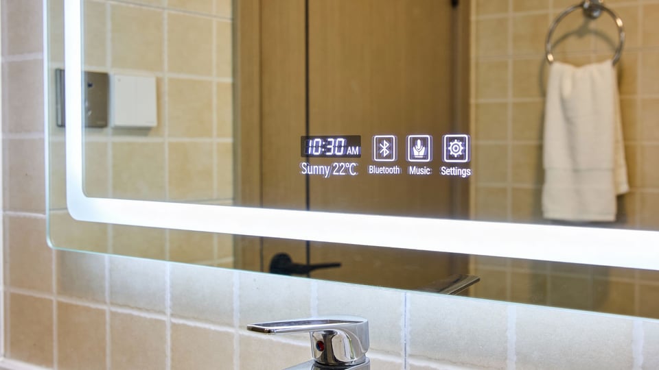 smart bathroom mirror with bluetooth and touchscreen features